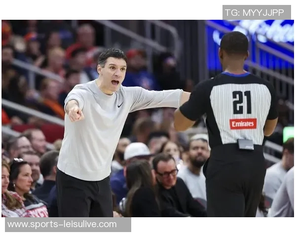 戴格诺特盛赞乔治进攻风格丝滑兼具防守能力展现顶级篮球水平