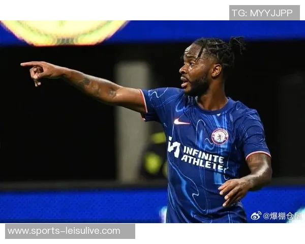 斯特林加盟蓝军志在金球未果引发球队引援策略重大调整 斯特林加盟蓝军志在金球未果引发球队引援策略重大调整