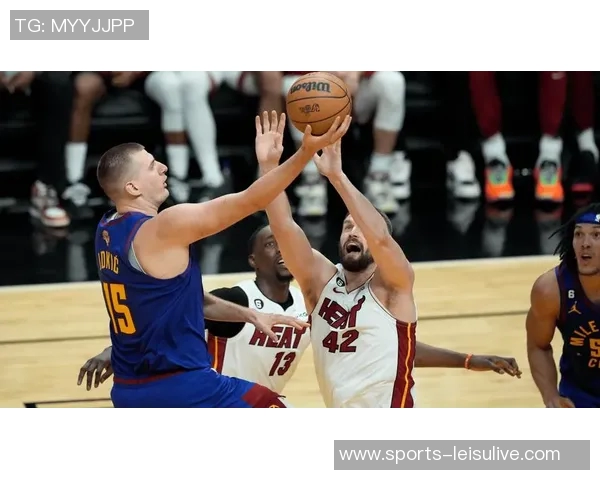 阿德巴约更换INS头像展示隔扣韦尔瞬间引发热议与欢笑 阿德巴约更换INS头像展示隔扣韦尔瞬间引发热议与欢笑