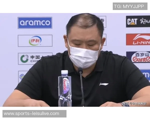 文班发力锁定胜局华子拼劲十足引发悬念激战全场 文班发力锁定胜局华子拼劲十足引发悬念激战全场